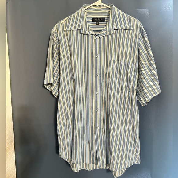 Men’s short sleeve, collared, button down shirt - Picture 6 of 8